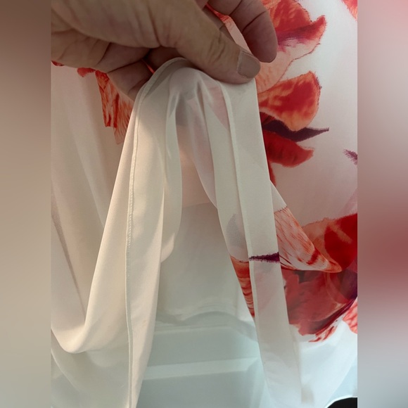 WINDSMOOR women’s top.Size L/M. Loose fit.Gorgeous design.Stylish and very posh. - Picture 9 of 13